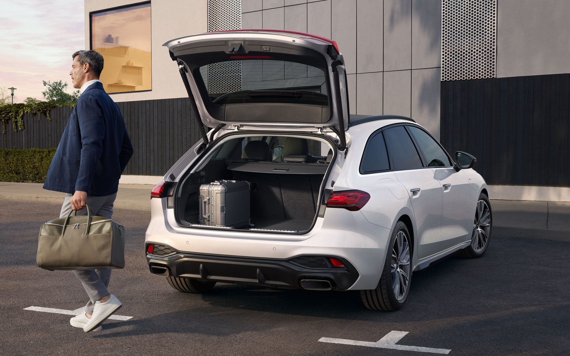 新型A5アバント