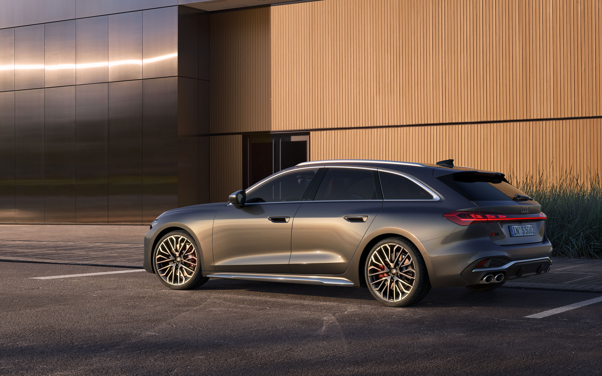 新型S5アバント