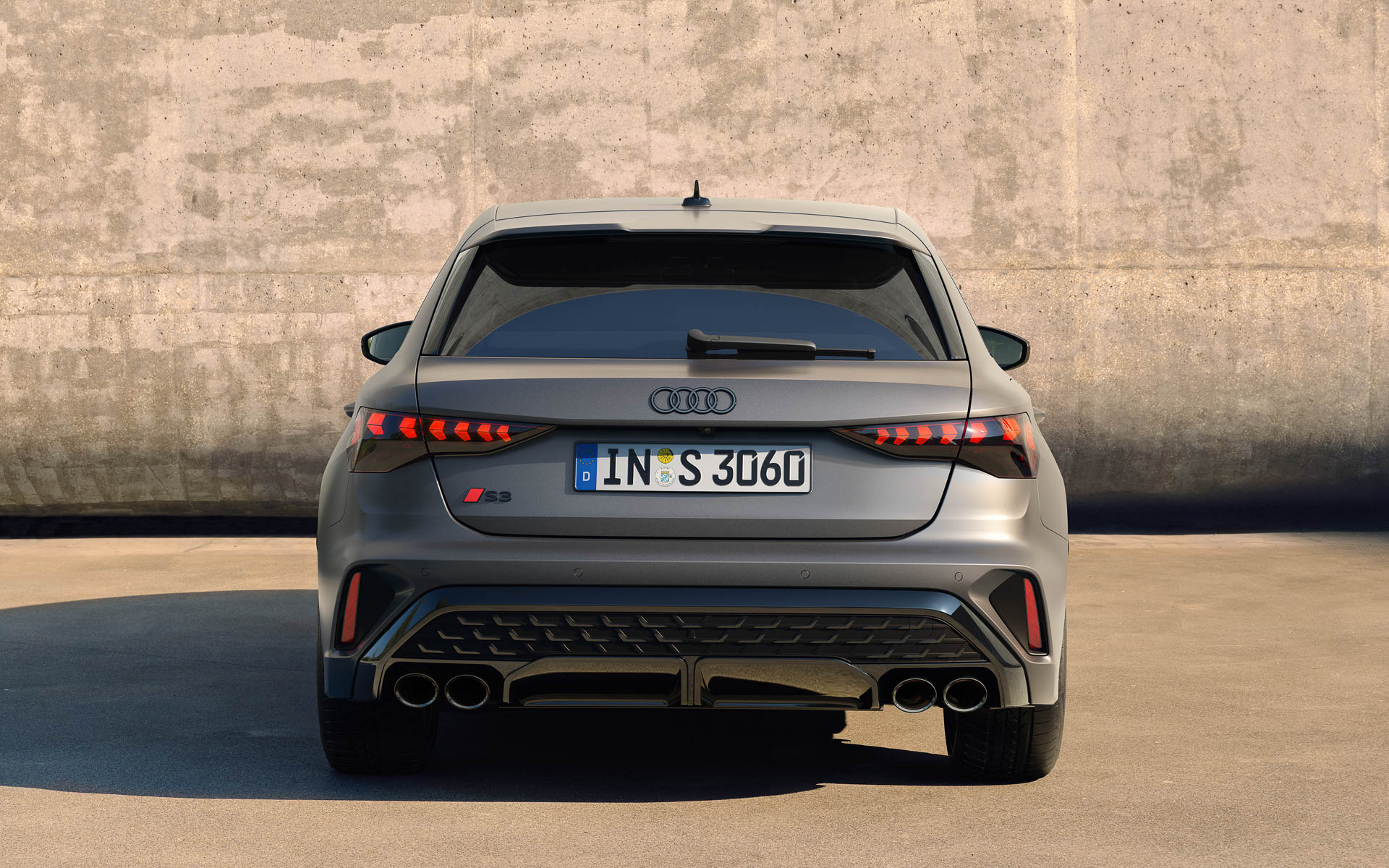 S3 ハッチバック