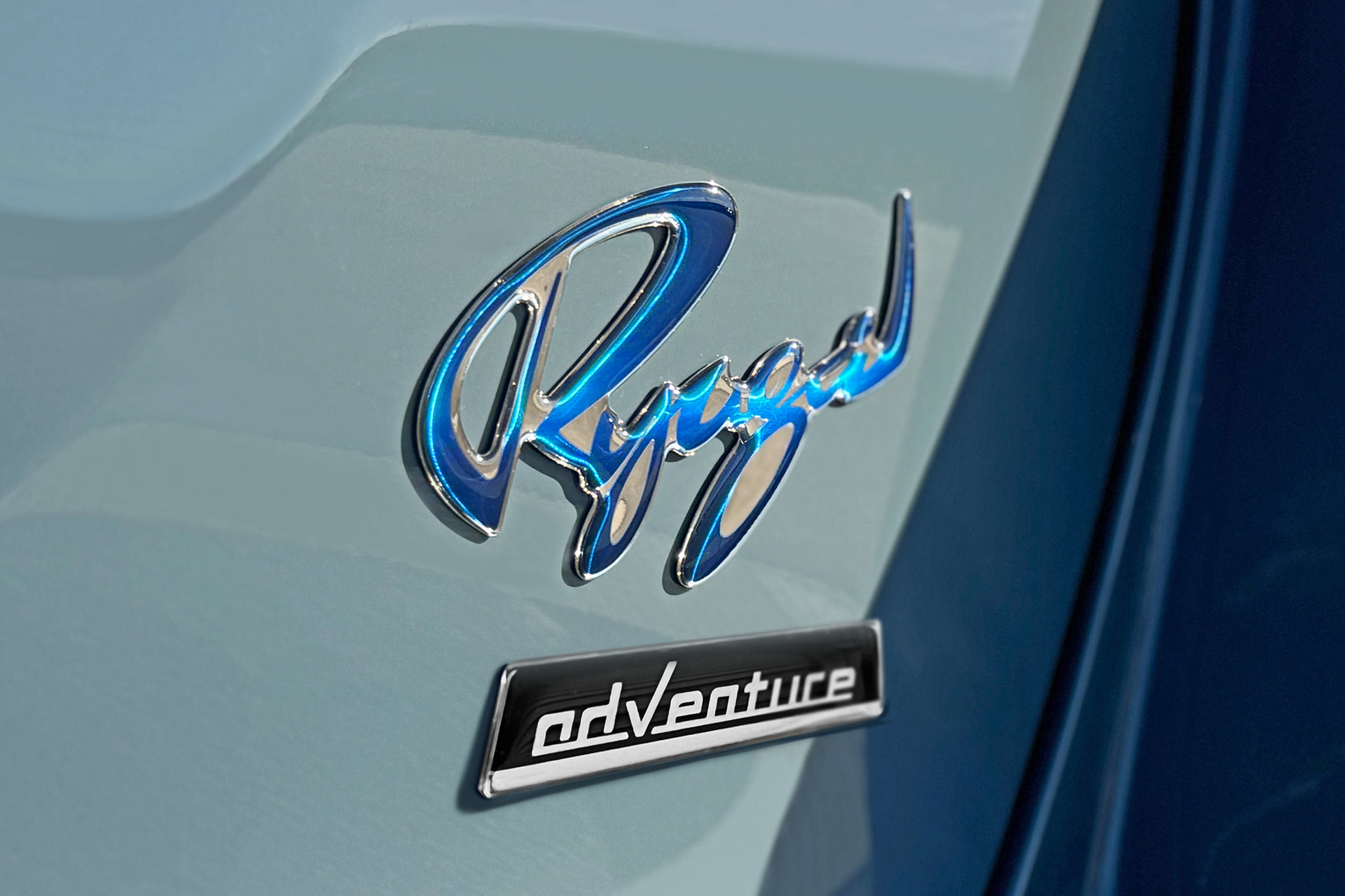 オリジナルエンブレムがあしらわれている