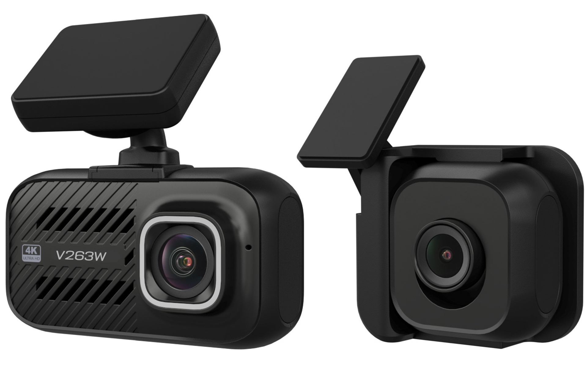 ドライブレコーダーを標準装備