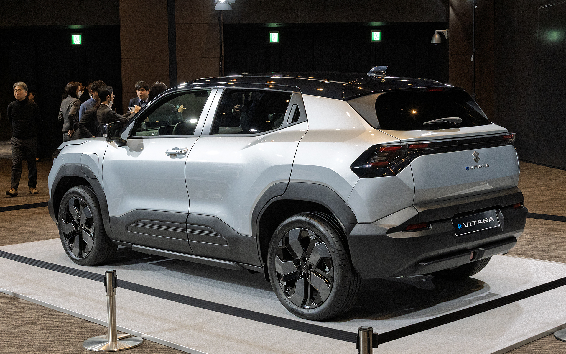 最新BEVの「e VITARA（イービターラ）」