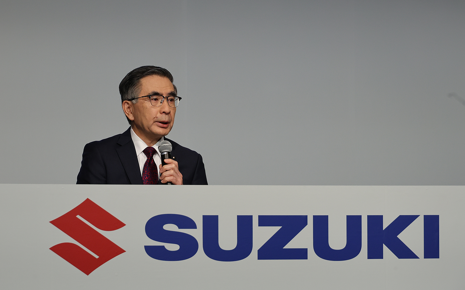 「スズキのファン」になってもらうにはスペック重視ではなくて、ユーザー目線であったらいいな、と思うものを作っていくべき時代と語っていた