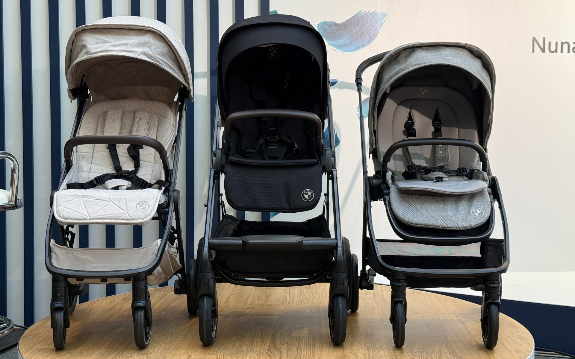 左から「TRVL lx bmw collection」（9万3500円）、「MIXX next bmw collection」（13万2000円）、「TRIV next bmw collection」（11万円）