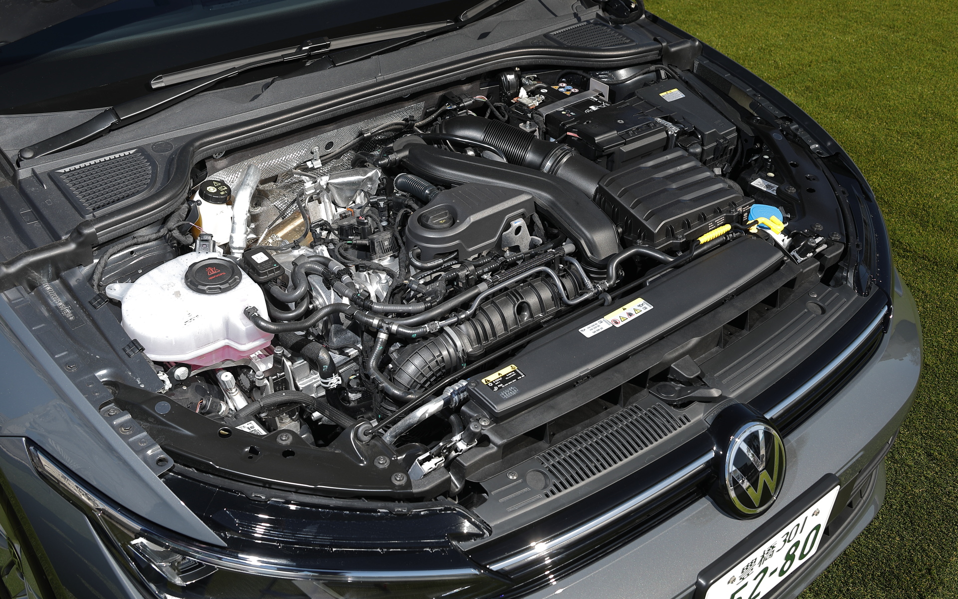 「eTSI Active」が搭載する直列4気筒DOHC 1.5リッターターボエンジンは最高出力85kW（116PS）/5000-6000rpm、最大トルク220Nm（22.4kgfm）/1500-3000rpmを発生。WLTCモード燃費は18.8km/L