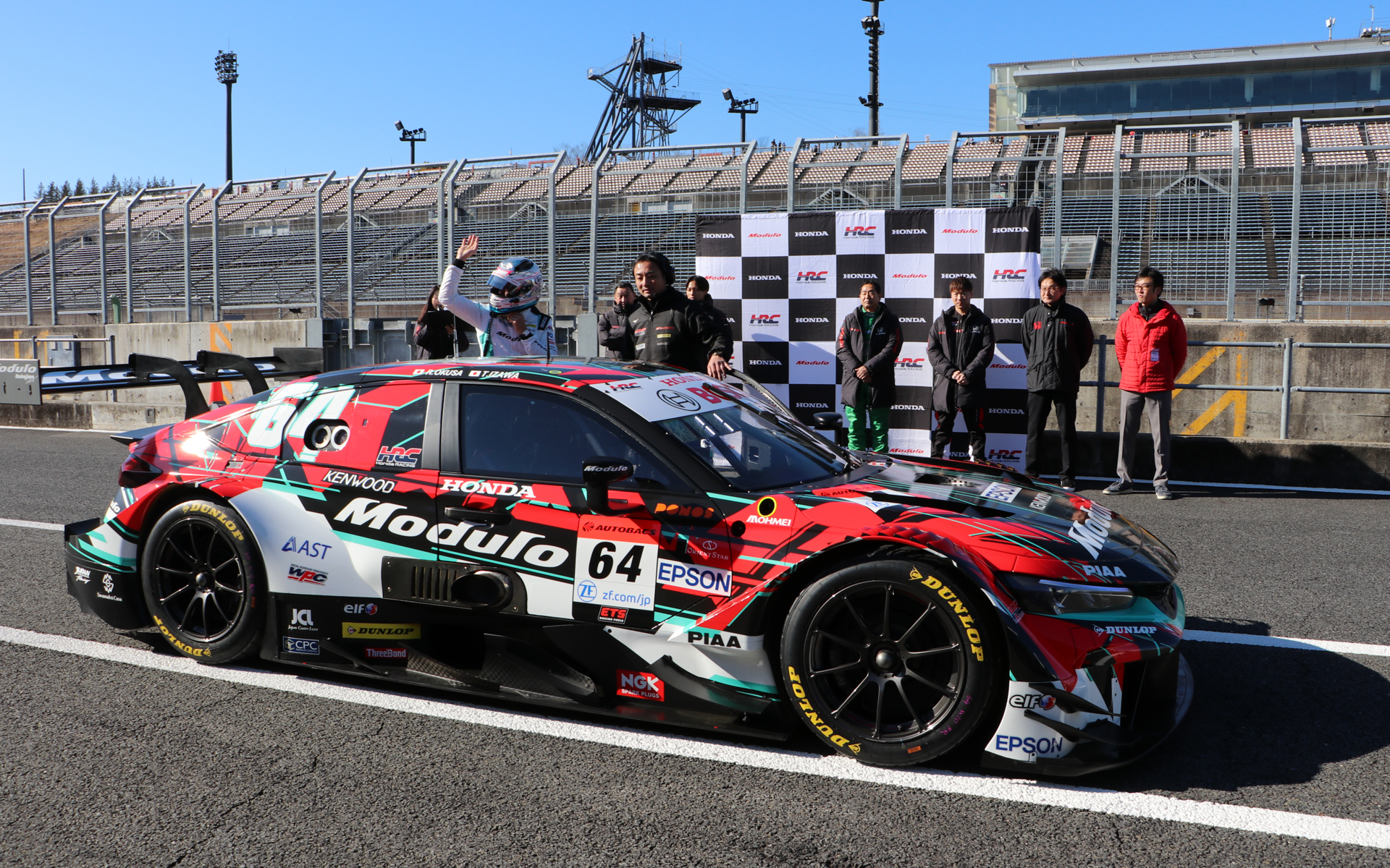 SUPER GT GT500クラス参戦マシン「シビック TYPE R-GT」で登場した伊沢拓也選手