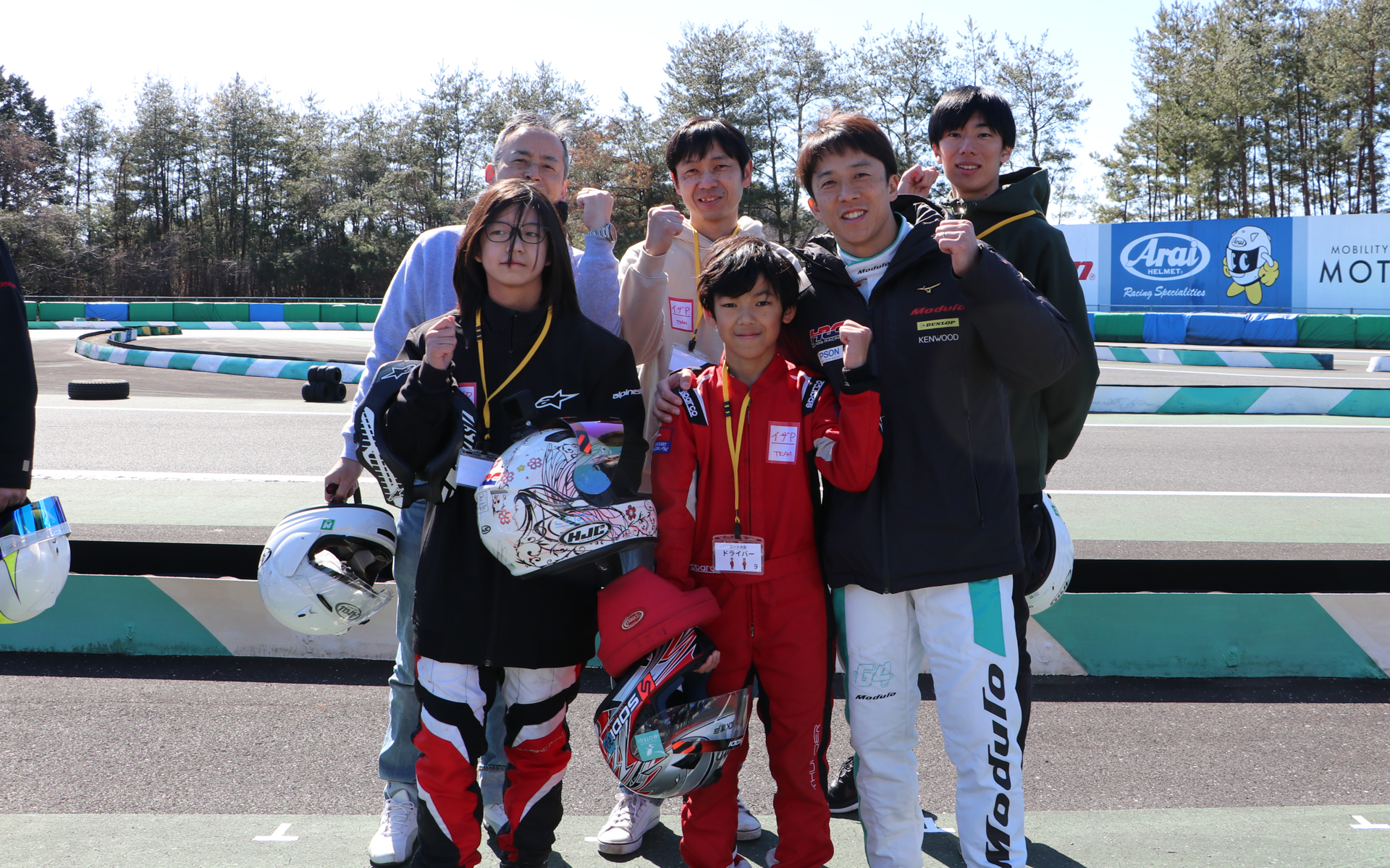 チームイザピー（伊沢選手）は、伊沢選手が「イザピーは実は中学校時代のあだ名なんでやめてくださいよ～」と懇願。さらに「自分はカートは遅いのですが、2人（大草選手と大津選手）が忖度してくれることを祈っています」と笑いを誘った