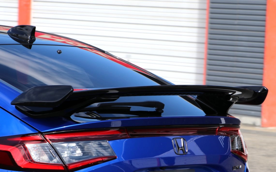 マイチェン後のシビック専用テールゲートスポイラー