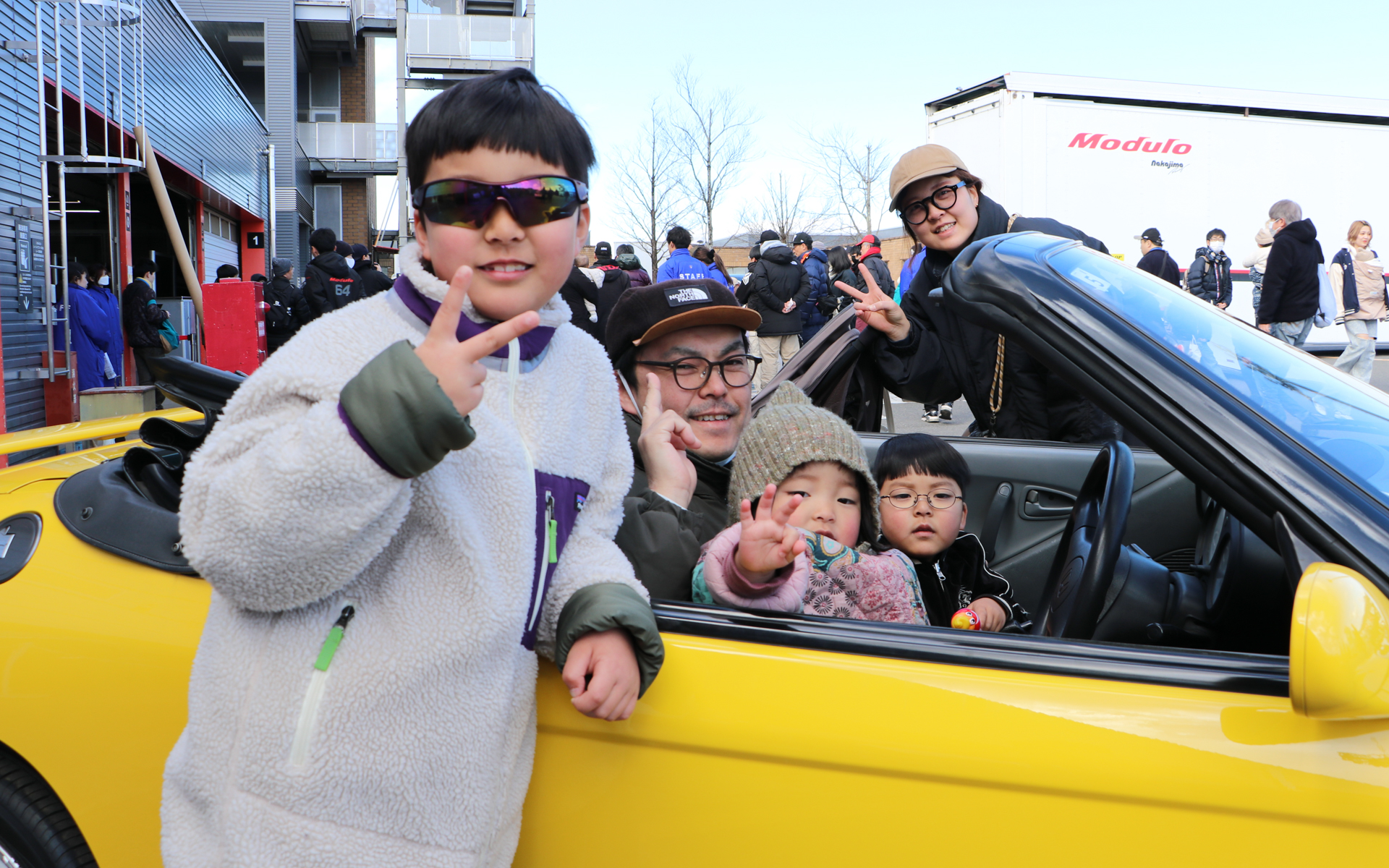 実際の車両に乗ったり、触れられるので、来場者はみんな笑顔だった
