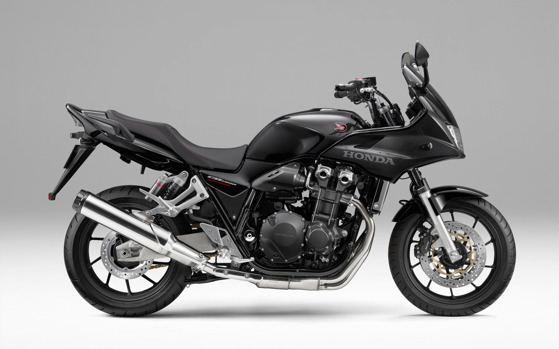 CB1300 SUPER BOL D’OR Final Edition（グラファイトブラック）