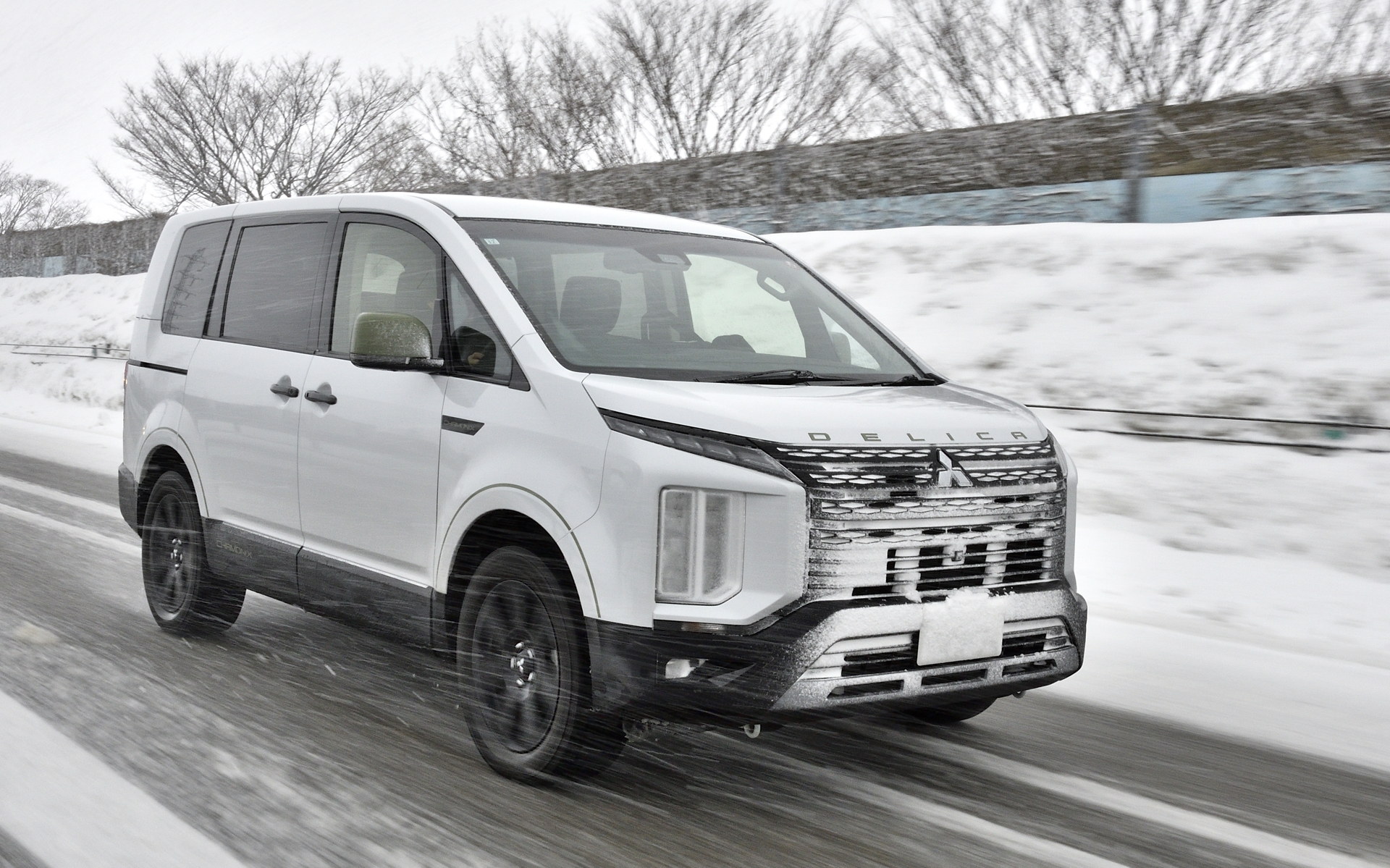 剛性の高いボディからはしっかり感が伝わってくる