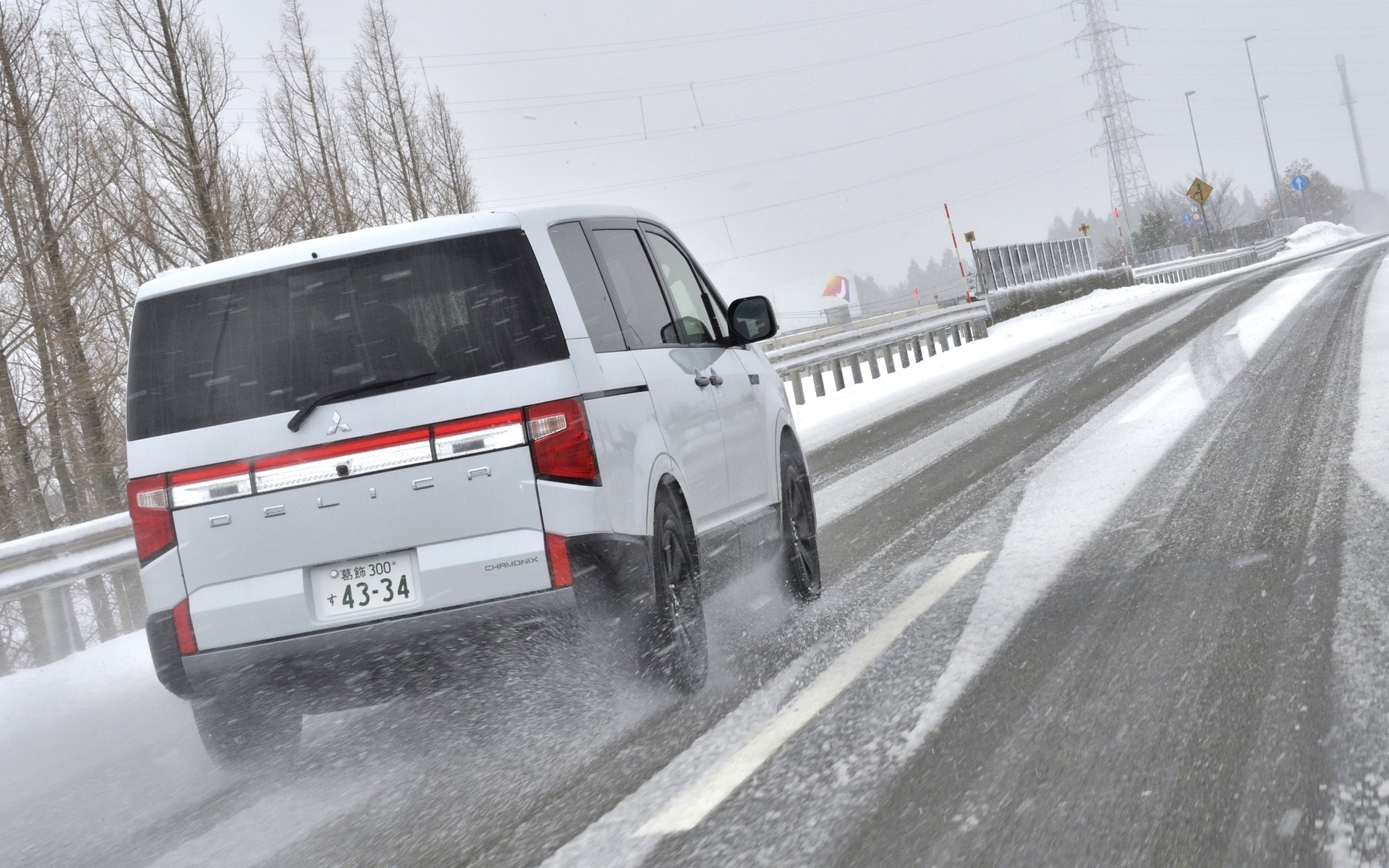 高速巡航では静かにクルージングしてくれる