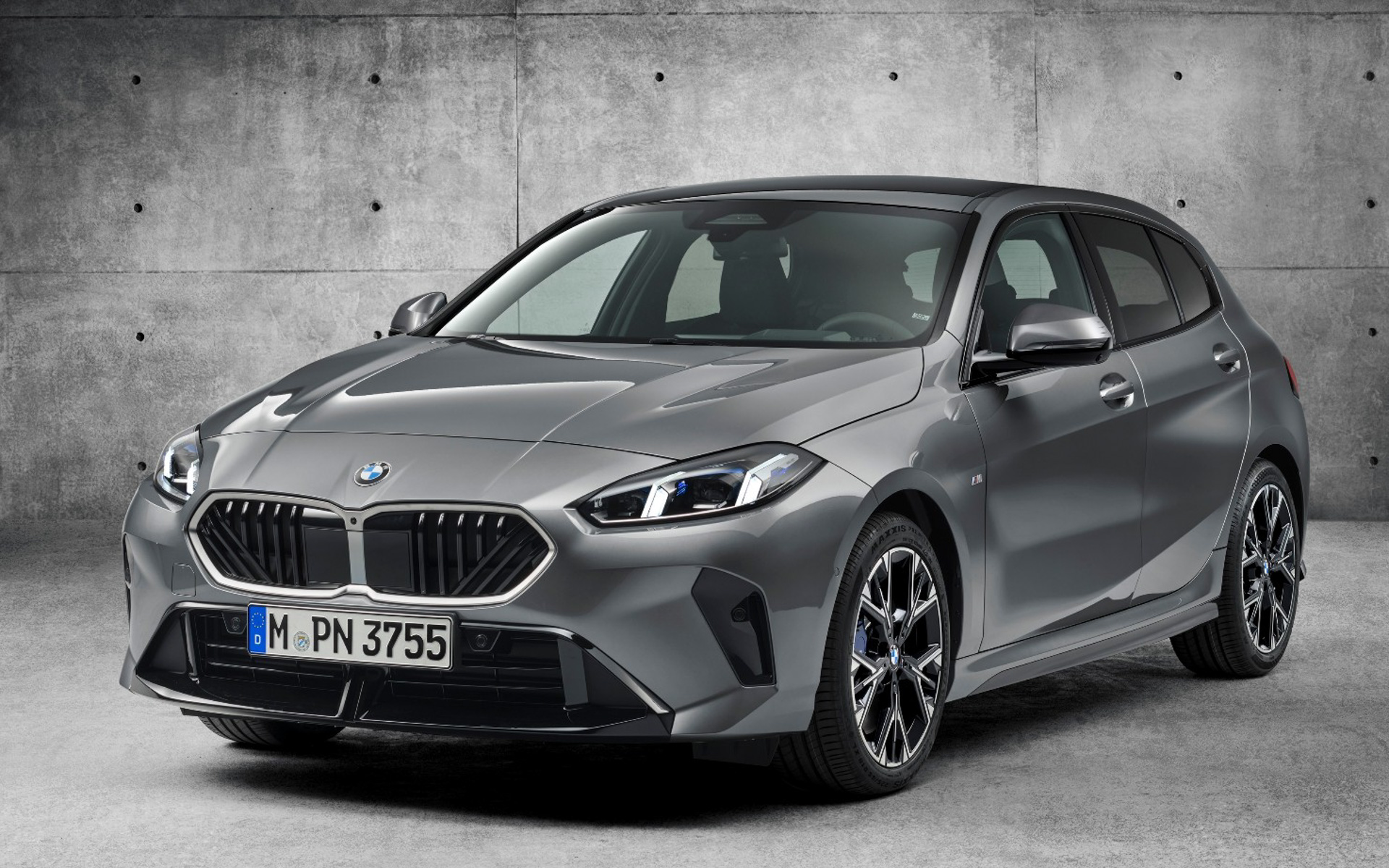 写真は1シリーズ