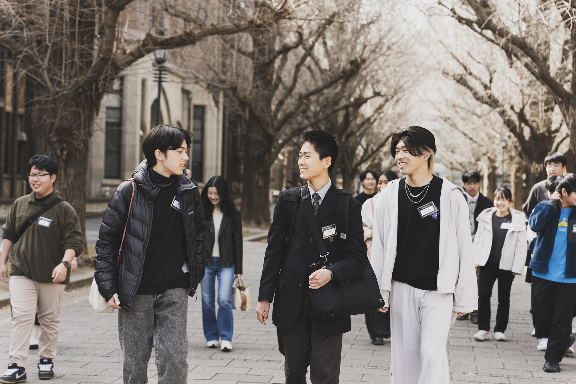 「LEARN with Porsche」に参加した学生たちが集まってきたシンポジウム当日。久しぶりの仲間との再会に笑顔があふれていた