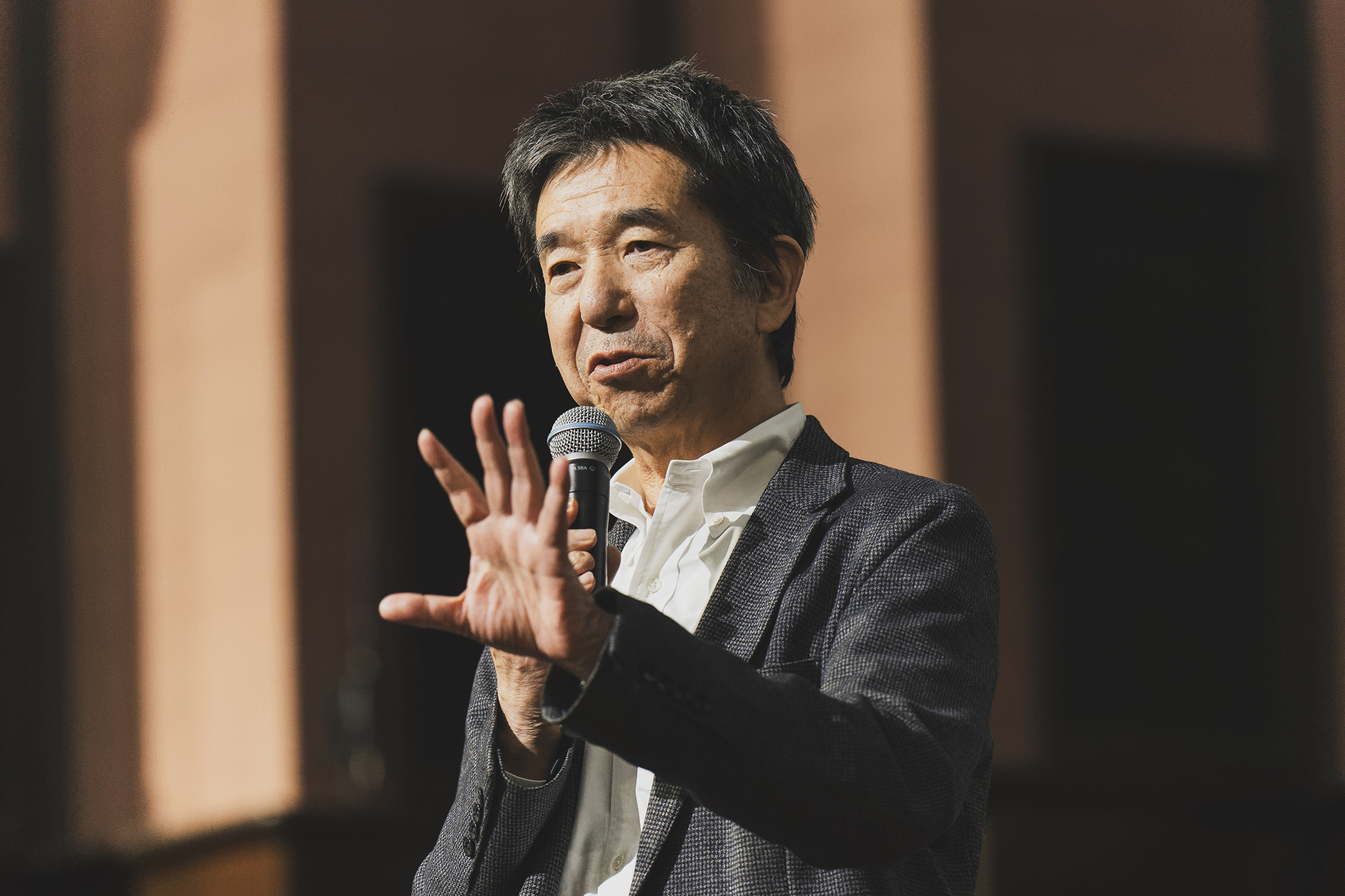 中邑先生のアクティビティは以前から注目していたが、その全体像を見て想像以上に感動したと語った東大副学長の津田敦さん