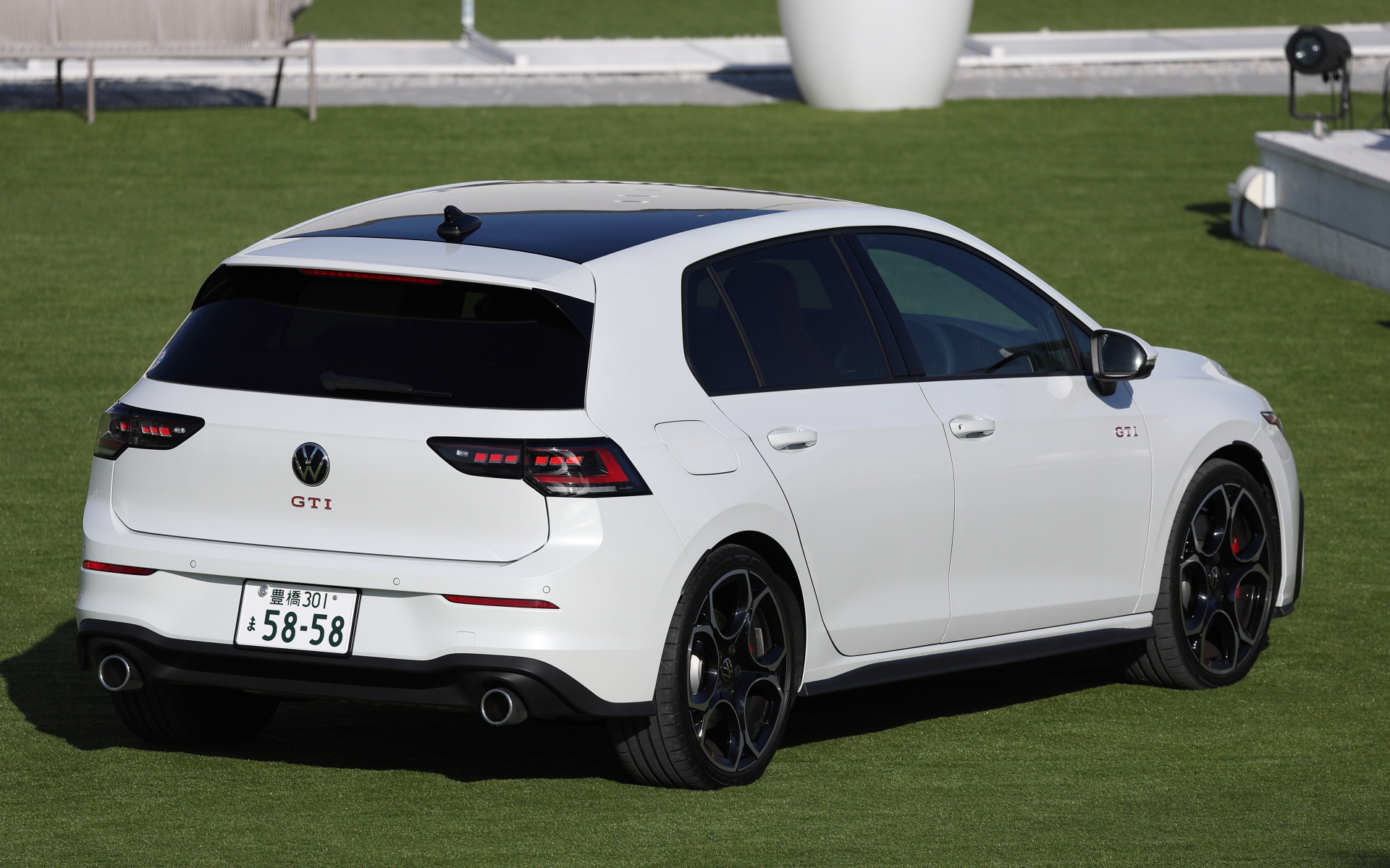 今回の試乗車は新型「ゴルフGTI」（549万8000円）。ボディサイズは4295×1790×1465mm（全長×全幅×全高）、ホイールベースは2620mm