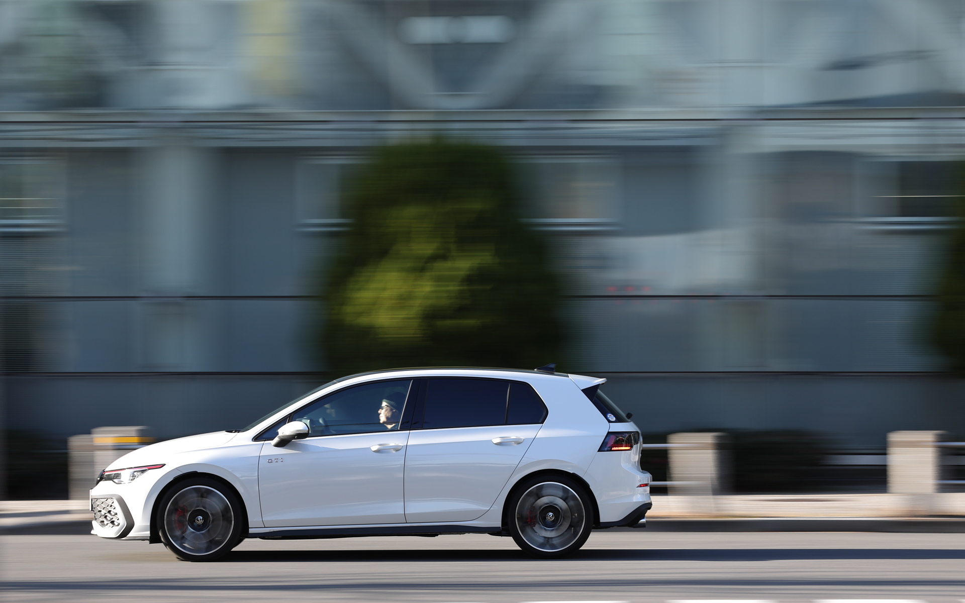 DCCパッケージはおすすめのオプション