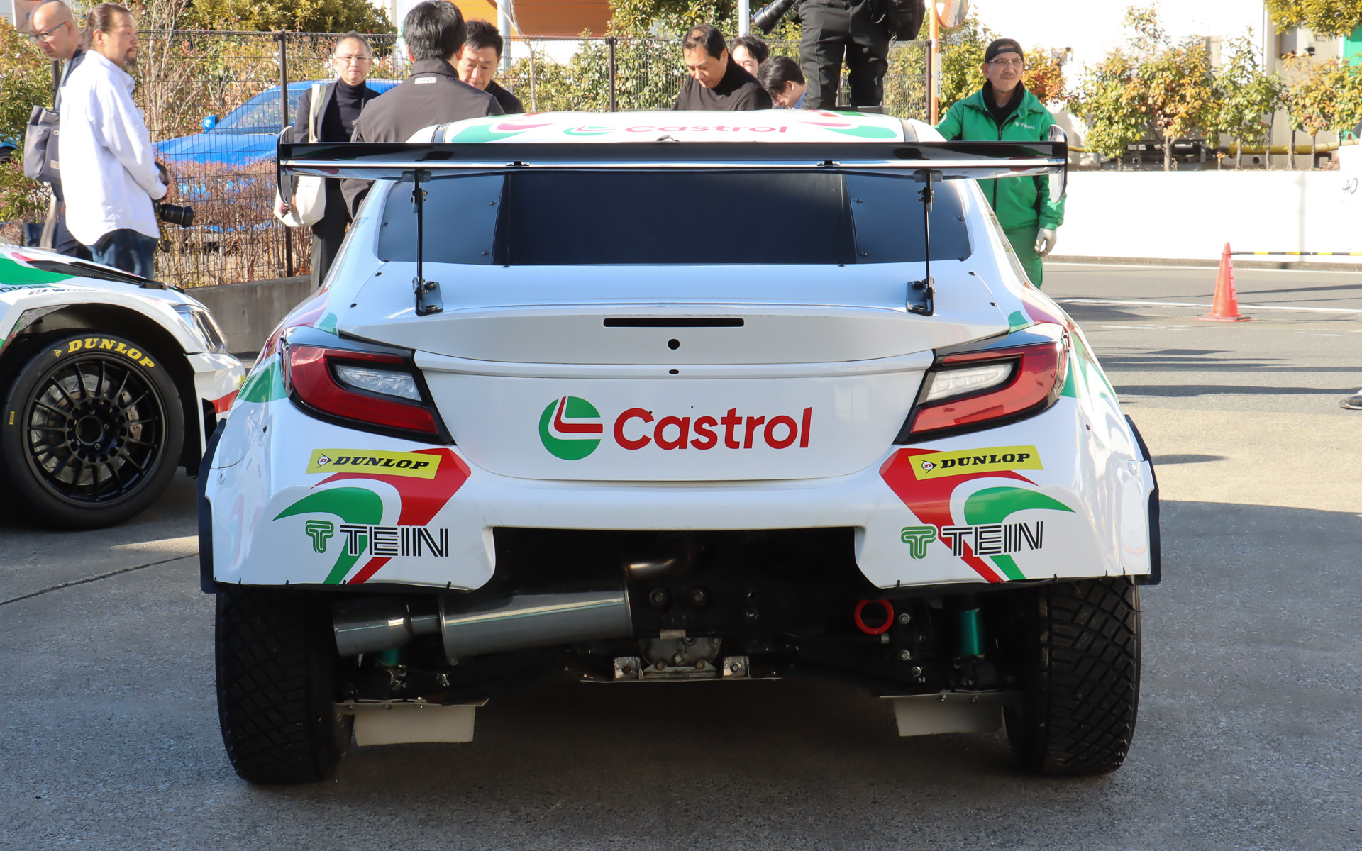 カストロールカラーをまとったスバル・BRZ