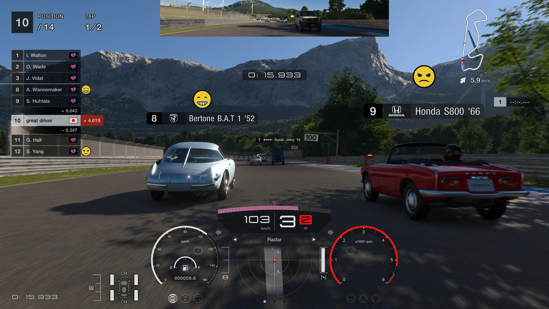 次世代レーシングAIエージェント「グランツーリスモ・ソフィー」が、新たに「モンツァ・サーキット」のコースに対応。対応コース内の「クイックレース」より、「グランツーリスモ・ソフィー」とのレースを楽しめる