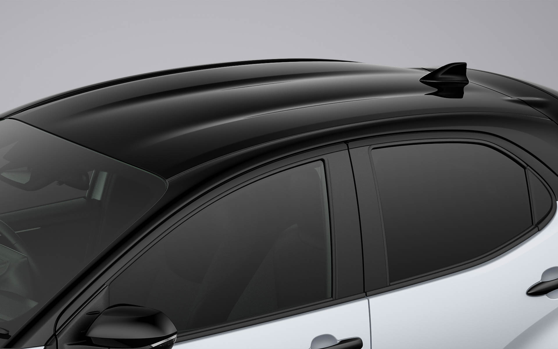 ヤリス Z“URBANO”ツートーンルーフ（ブラック）