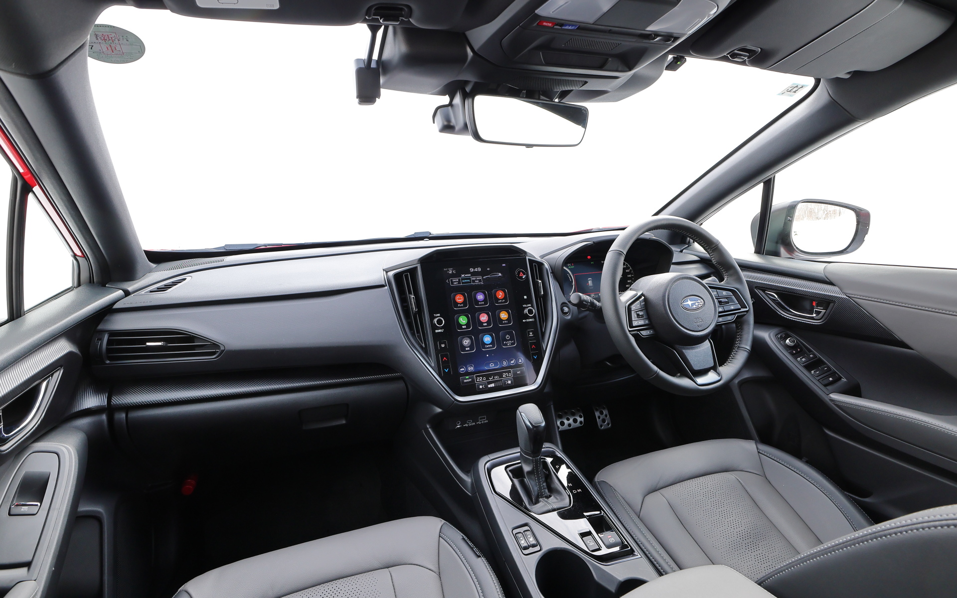 クロストレック Premium S：HEV EXのインパネ。“EX”グレードは「新世代アイサイト」に「高度運転支援システム」を搭載したスバル最先端の安全テクノロジー「アイサイトX」を標準装備する最上級モデルとなり、「12.3インチフル液晶メーター（パワーメーター付）」「11.6インチセンターインフォメーションディスプレイ＆インフォテインメントシステム」が標準装備される