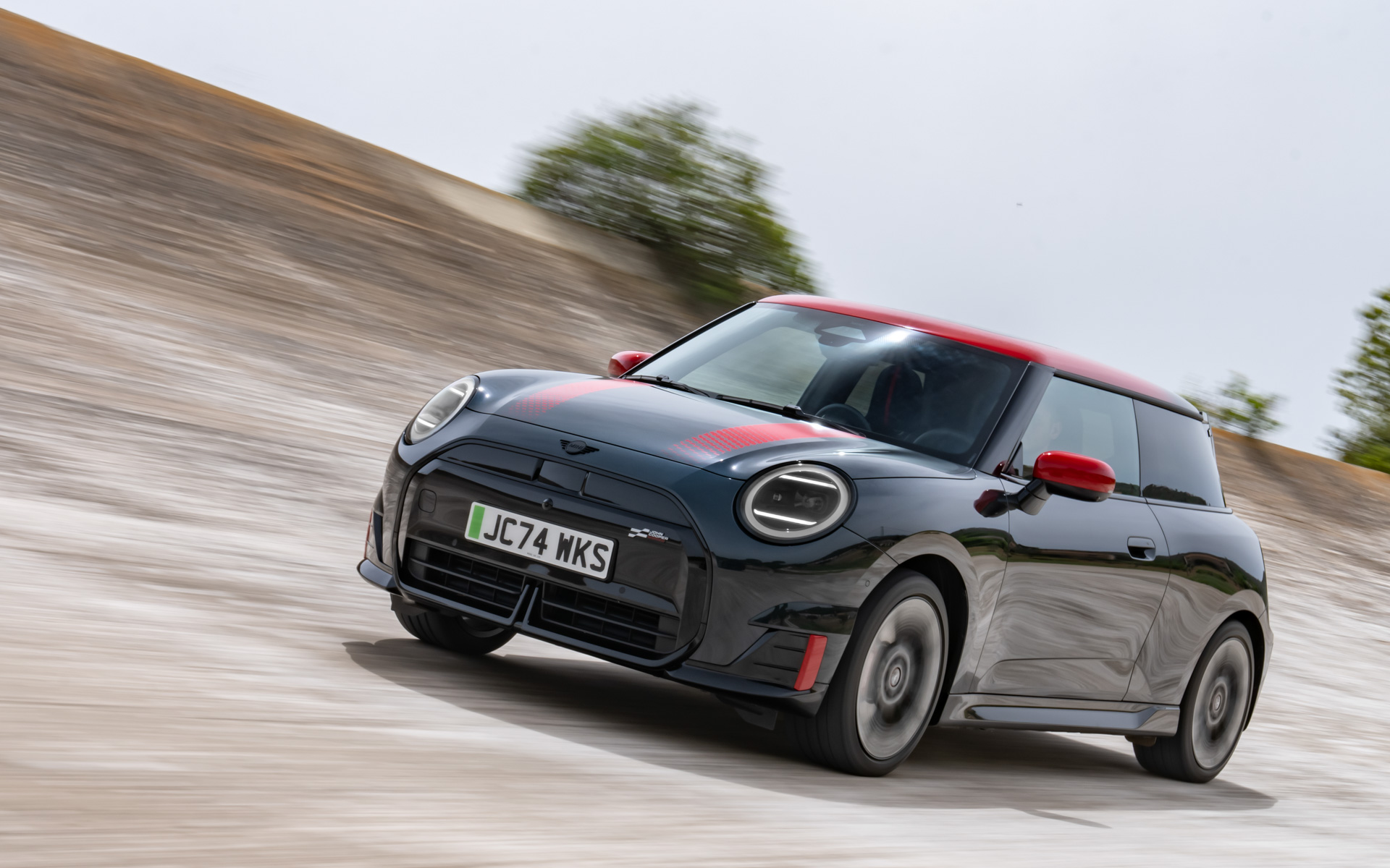 MINI JOHN COOPER WORKS E