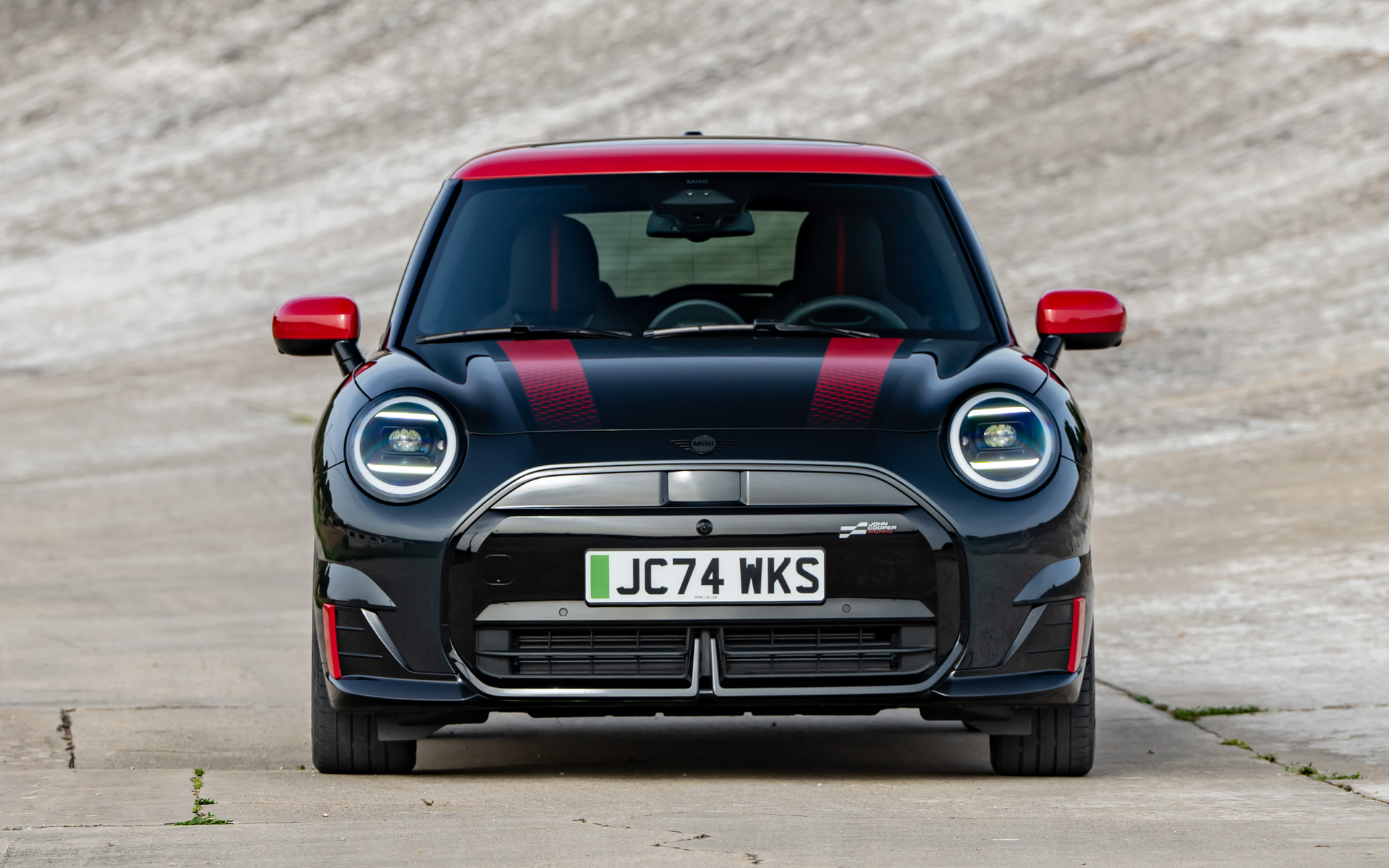 MINI JOHN COOPER WORKS E