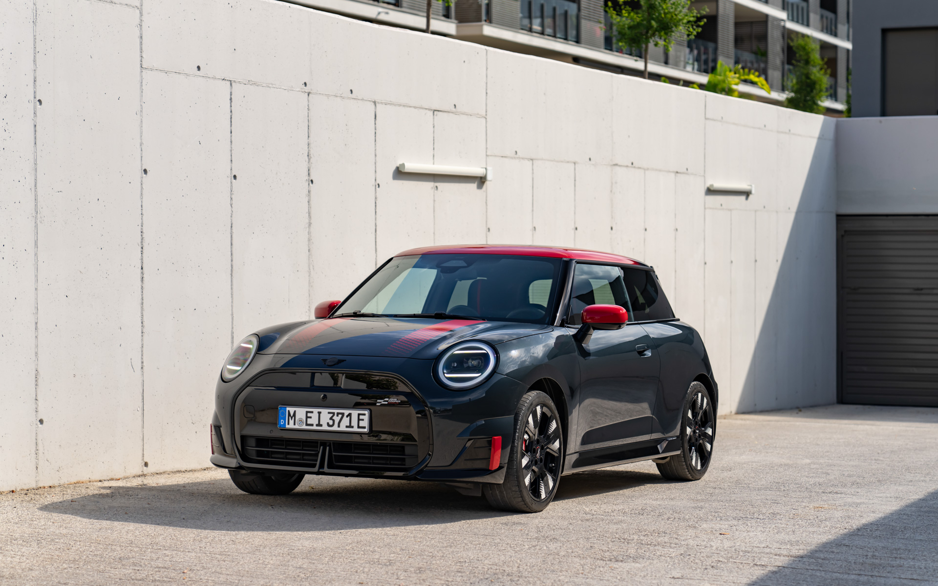 MINI JOHN COOPER WORKS E