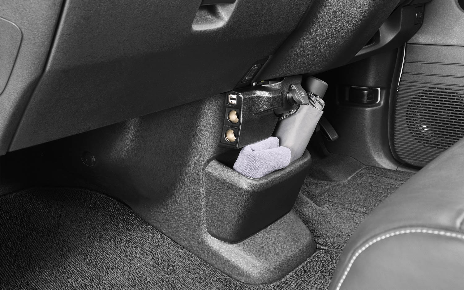 取り付け後もフロントコンソールを使用可能