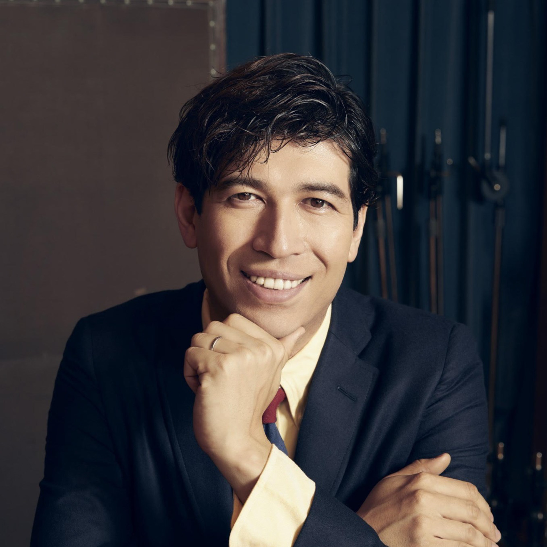 サッシャ氏（ラジオDJ）：1976年、ドイツに生まれる。10歳までドイツで過ごした後、日本と往復するようになる。1999年にVJとしてキャリアをスタート、ラジオ番組のDJやスポーツ番組のMCなどへ活動範囲を広げる。特にモータースポーツ中継では、クルマとレースへの愛情と豊富な知識がいかんなく発揮されている