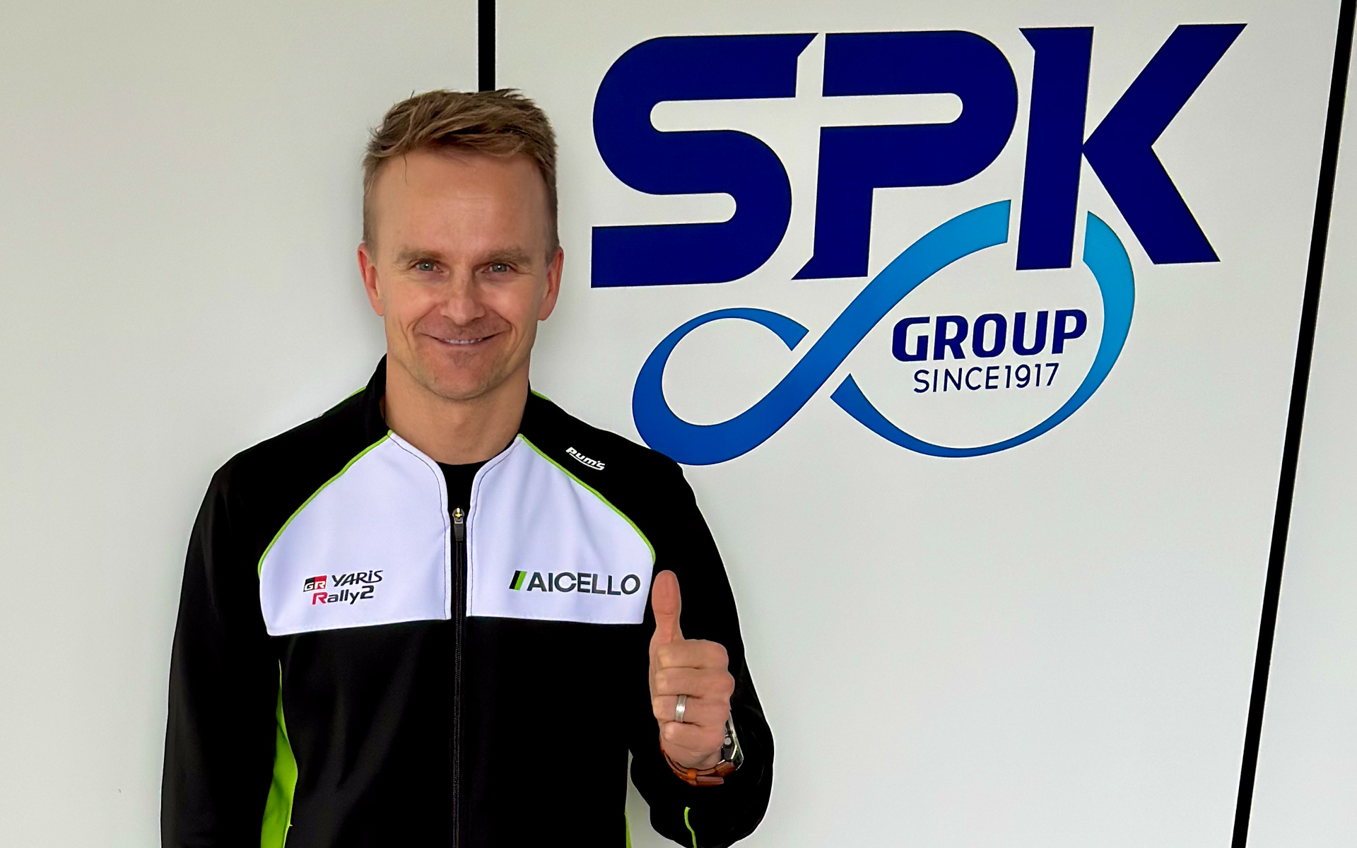 SPKがコバライネン選手の所属するRally Team AICELLOをサポートすることから、今回の訪問が実現した