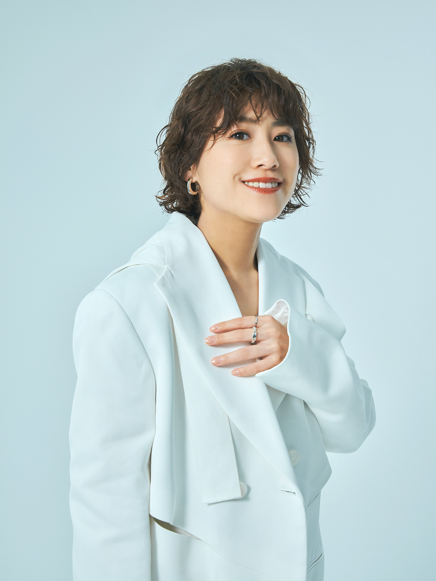 東京と奄美大島の2拠点生活を行なっているIMALU氏がナレーターを務める「NISSAN ANIMALERT」プロジェクトムービーを公開。アマミノクロウサギが視聴者にロードキルが増えていることを語りかけるシーンからスタートし、その後、日産自動車がこのプロジェクトを始めた意義や、技術が紹介される