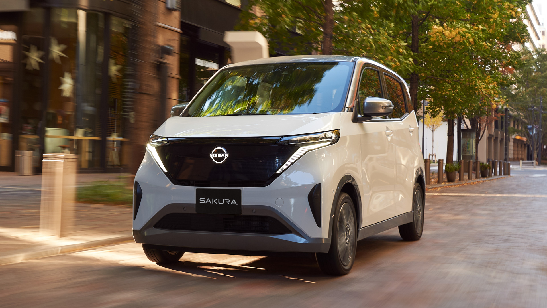 日産「サクラ」