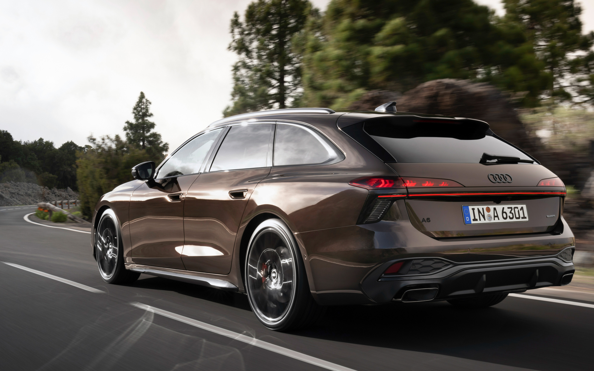 新型A6アバント