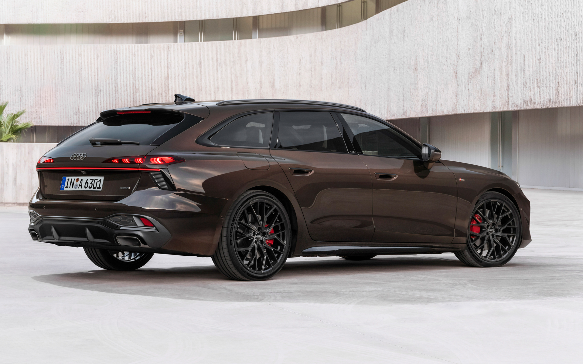 新型A6アバント