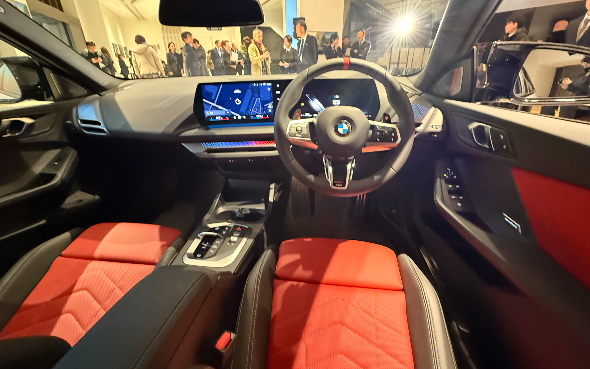 サッシュレスドアの4ドアクーペとなる新型「2シリーズ グラン クーペ」