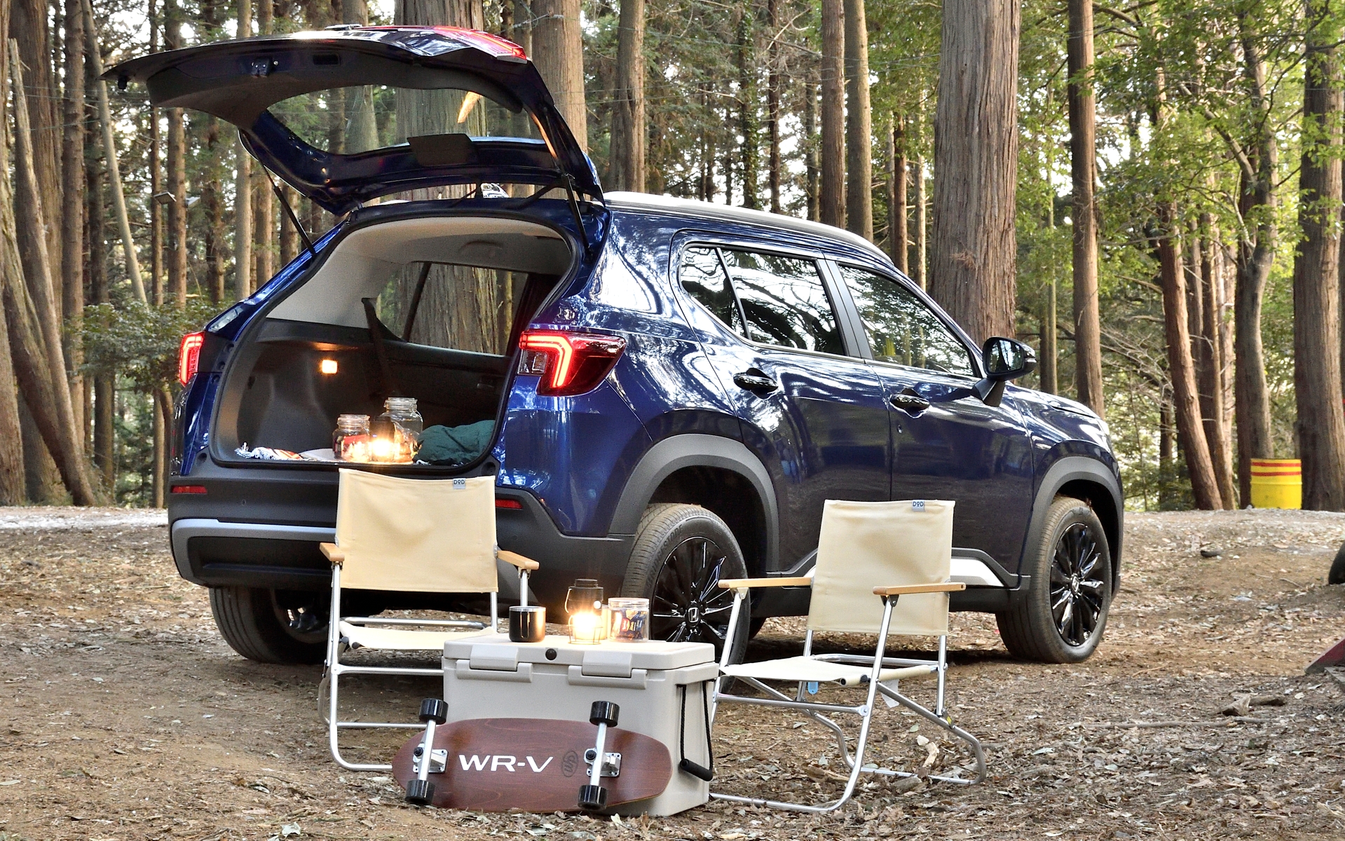 アウトドアでのキャンプシーンも似合うWR-V