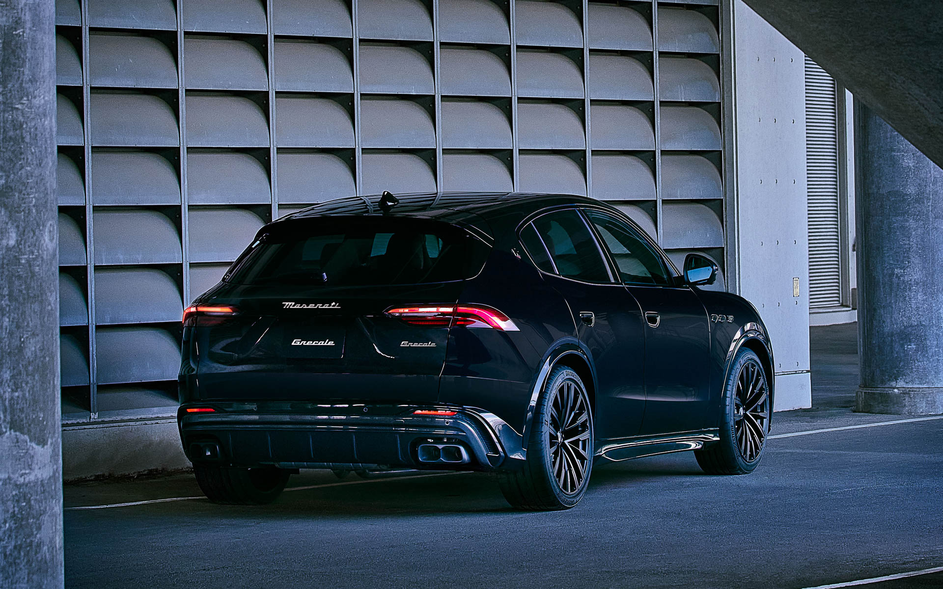 グレカーレ トロフェオ “ネロ インフィニート”