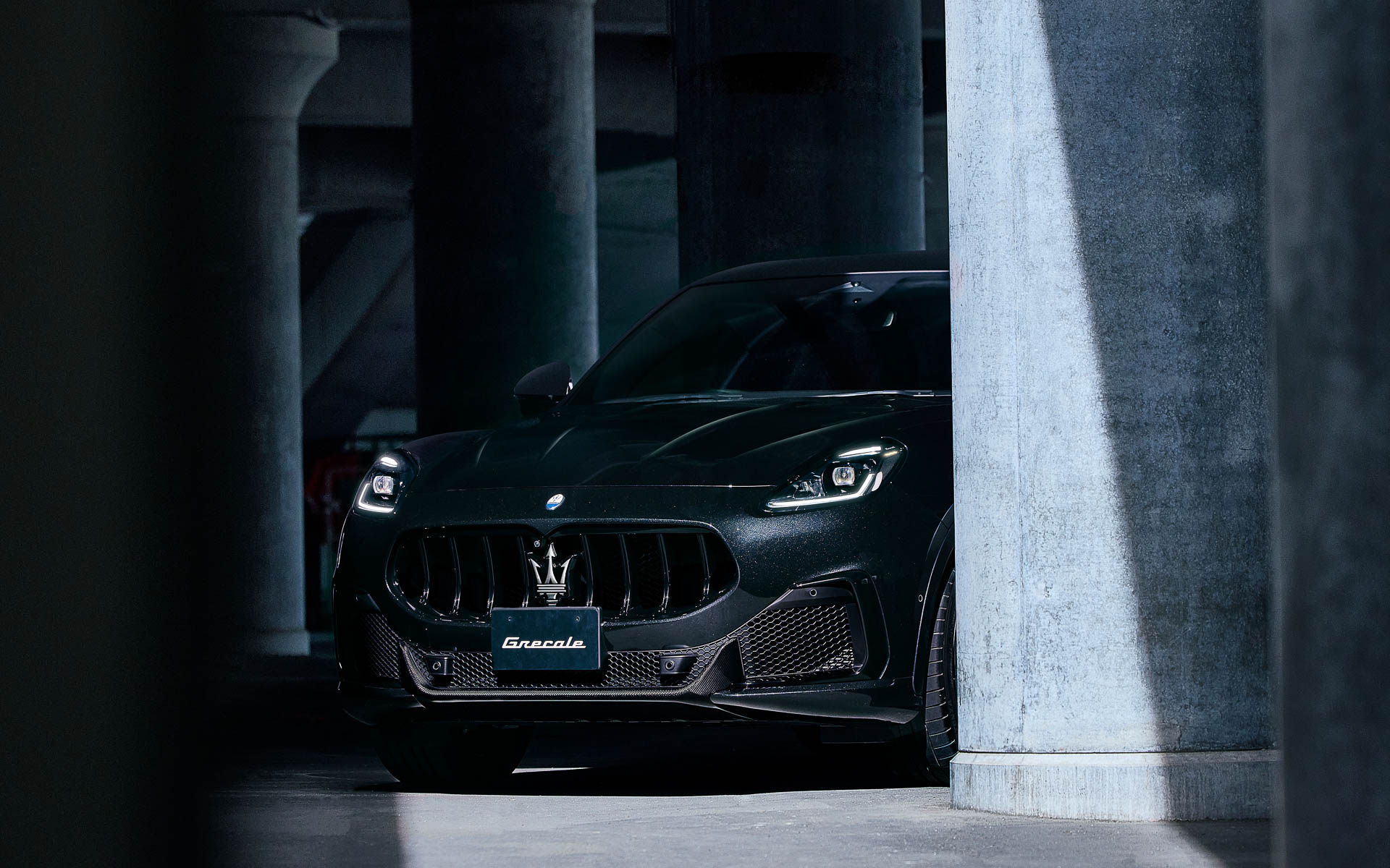 グレカーレ トロフェオ “ネロ インフィニート”のエクステリアイメージ
