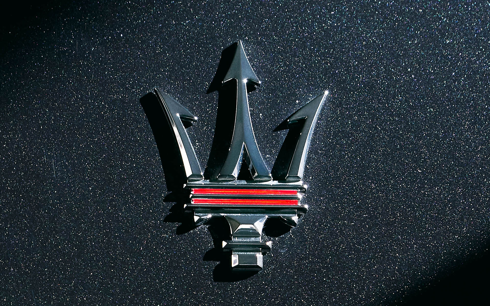 グレカーレ トロフェオ “ネロ インフィニート”のエクステリアイメージ