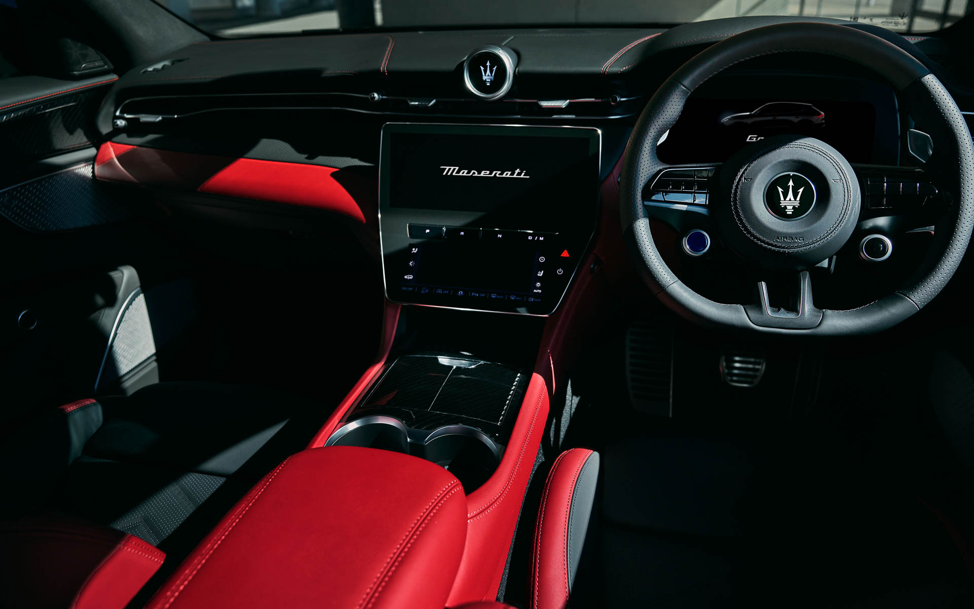 グレカーレ トロフェオ “ネロ インフィニート”のインテリアイメージ