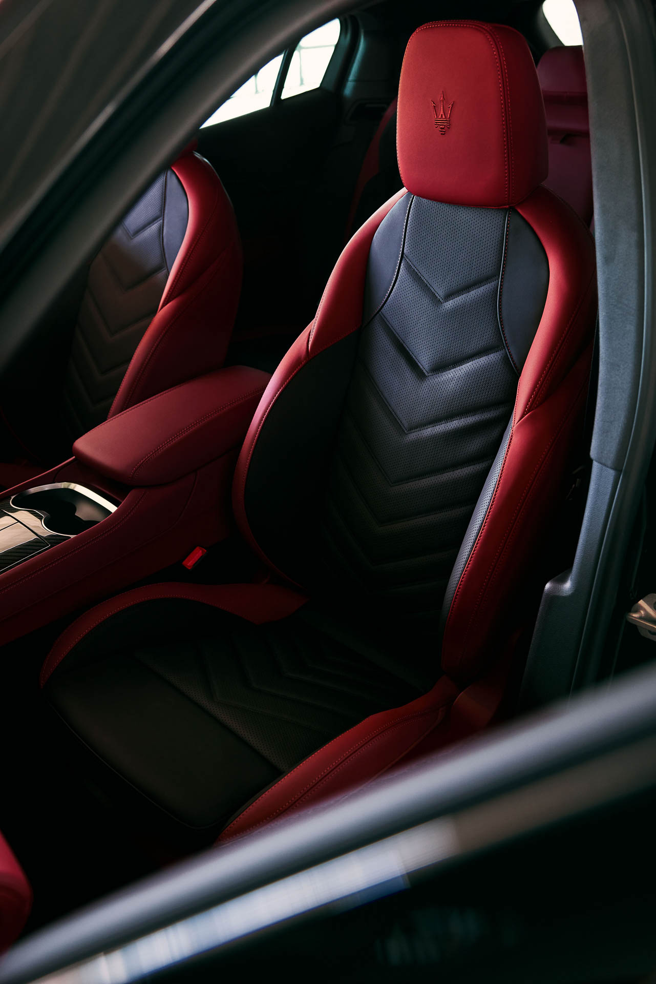 グレカーレ トロフェオ “ネロ インフィニート”のインテリアイメージ