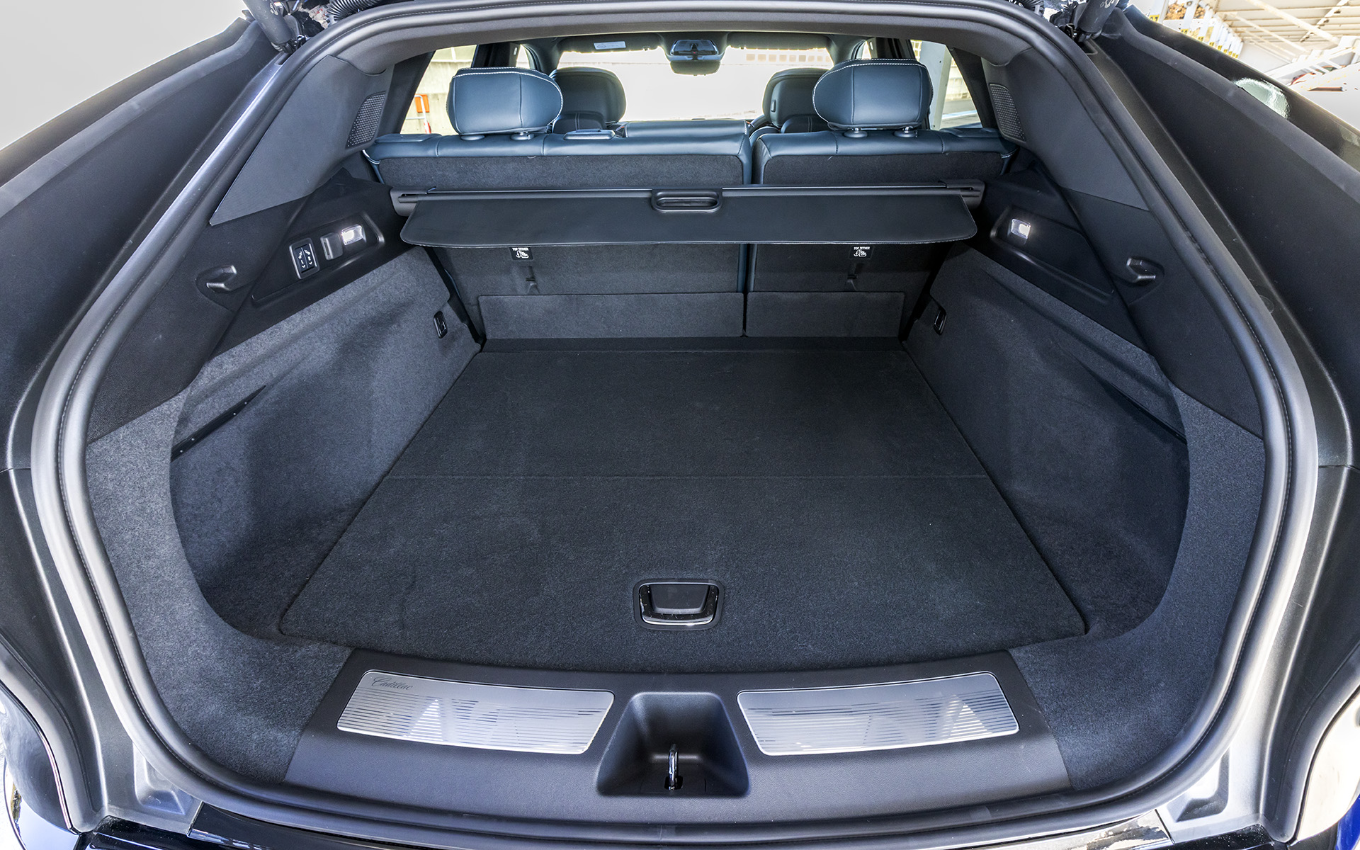 ラゲージスペースは通常793L、最大1722Ｌの容量を誇る