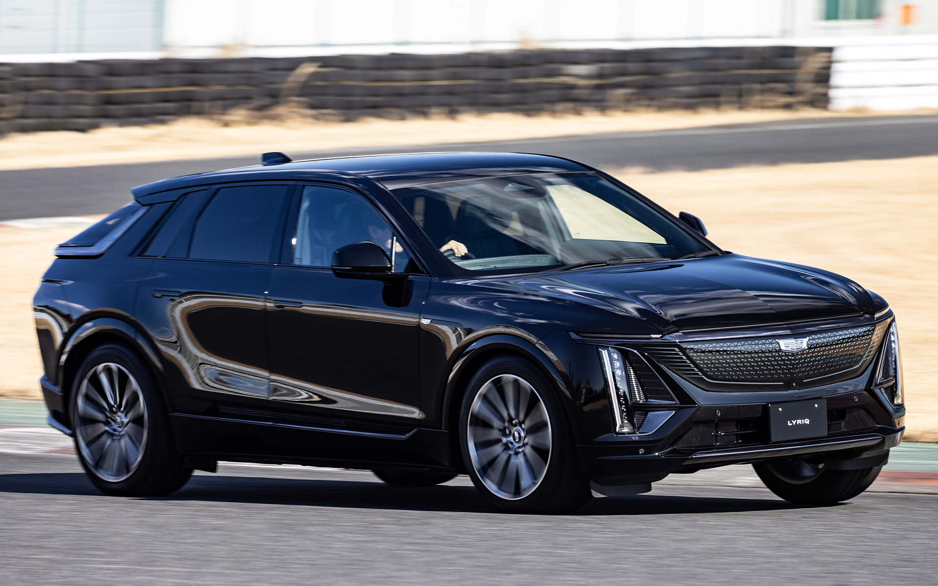 気持ちよくコーナーを曲がっていくリリック