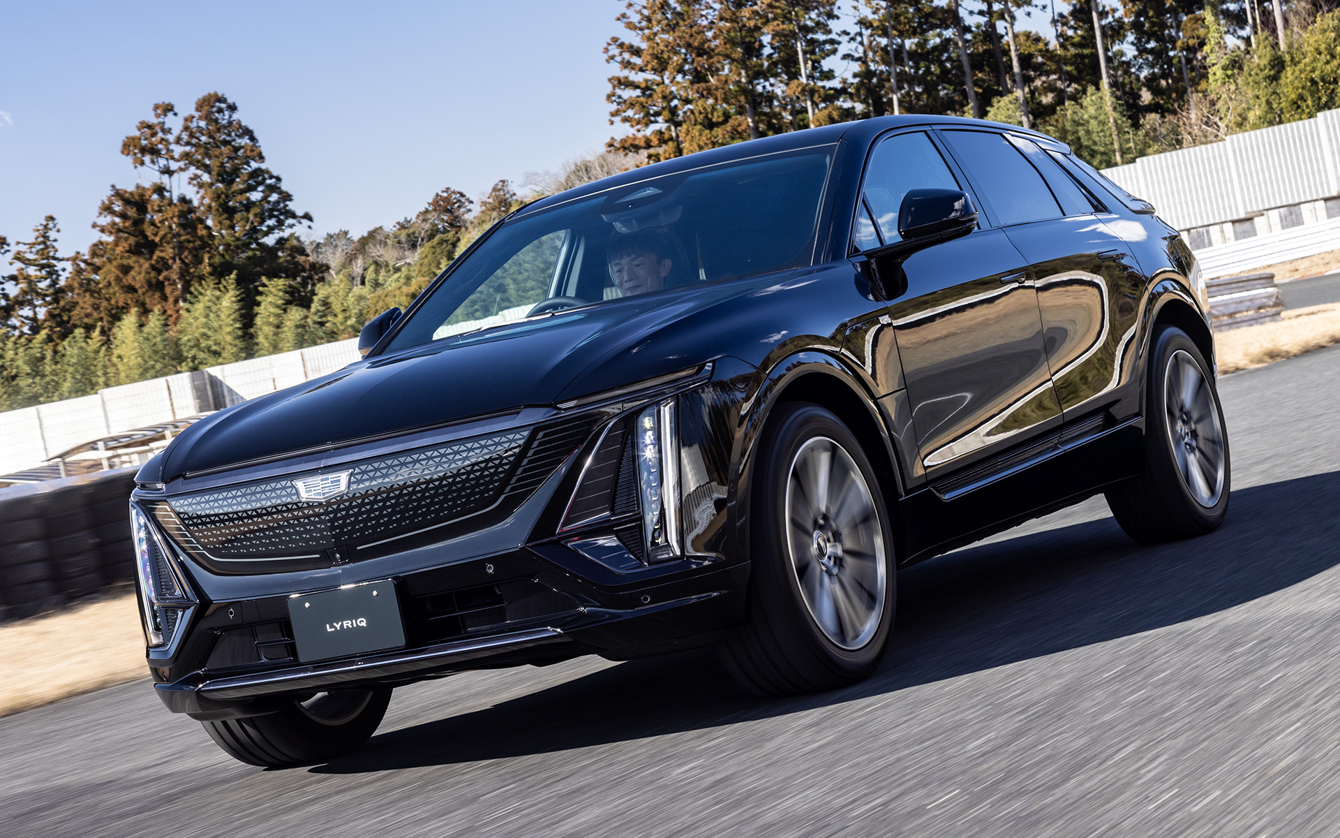 キャデラック「リリック」の試乗は千葉県にある袖ヶ浦フォレストレースウェイで行なった