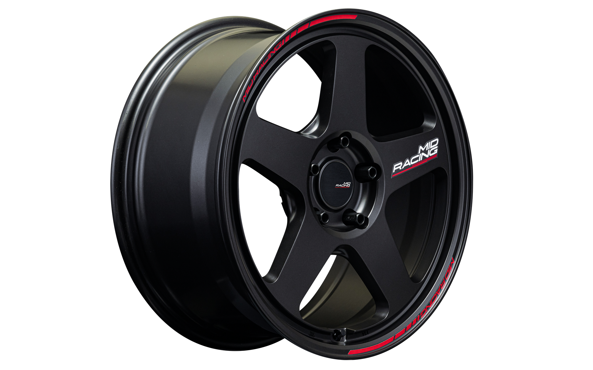 リム外周に回転を視覚化する「ストロボステッカー」を貼れば、よりスポーティでアグレッシブに仕上げられる