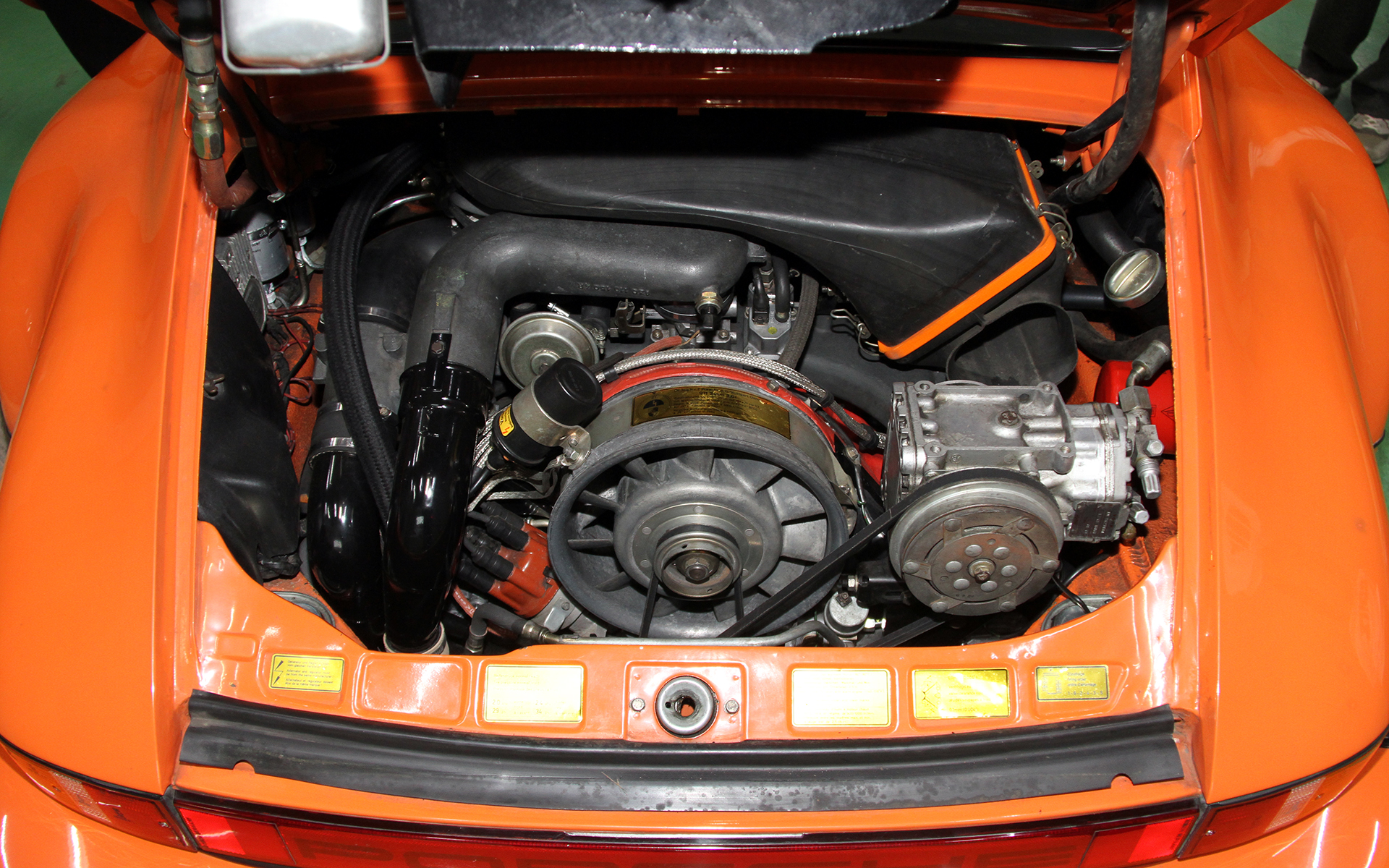 初期型930ターボが搭載する空冷・水平対向6気筒エンジン