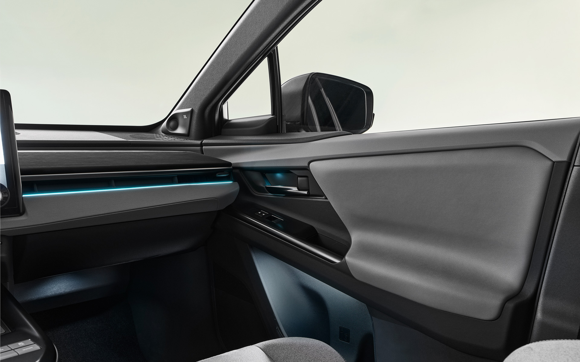 「C-HR+」（欧州仕様）