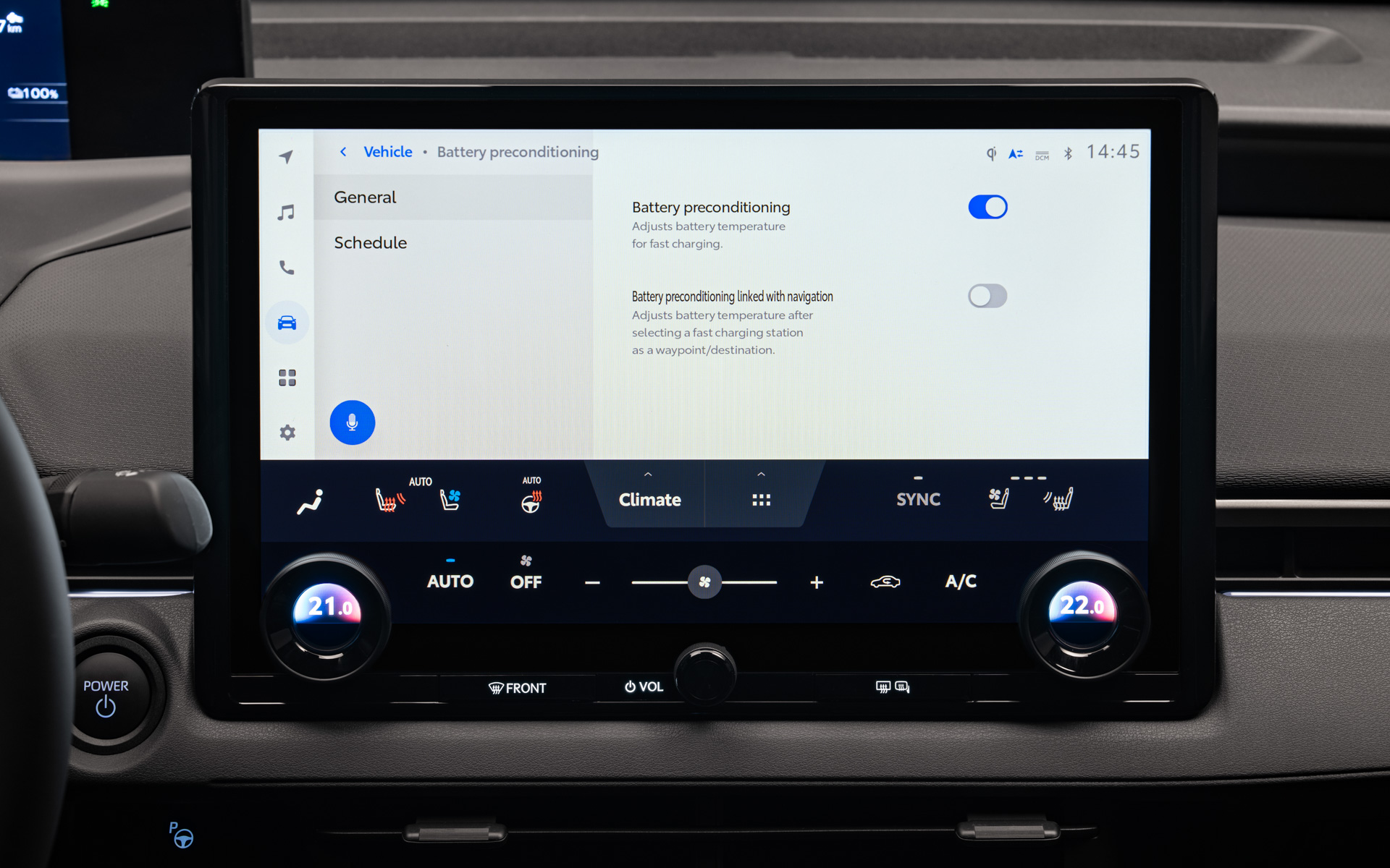 「bZ4X」（欧州仕様）