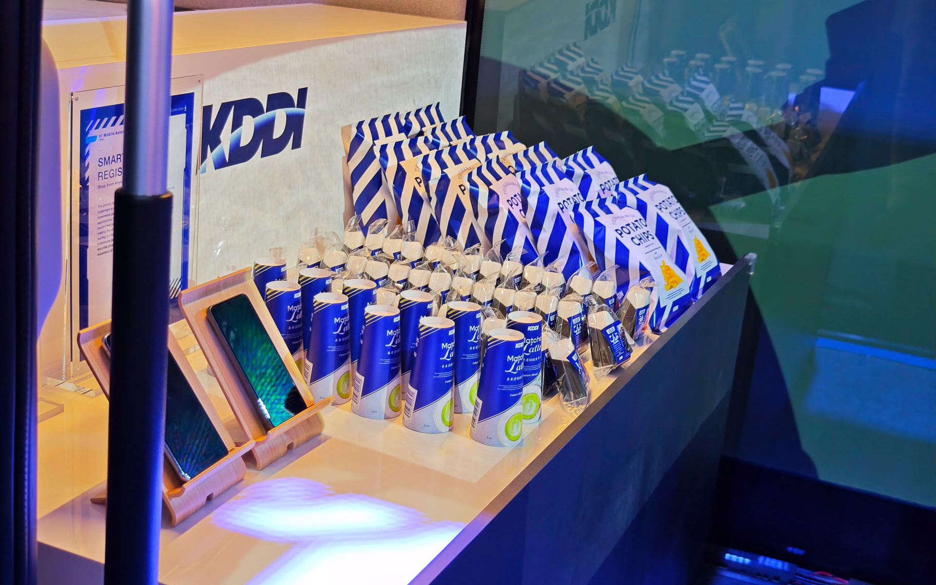 移動式コンビニ（コンセプトカー）の内部